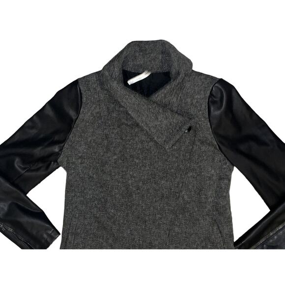 Fabletics Women's Milano Coat Large Gray Black Faux Leather Zip Sleeves Jacket - Picture 6 of 11